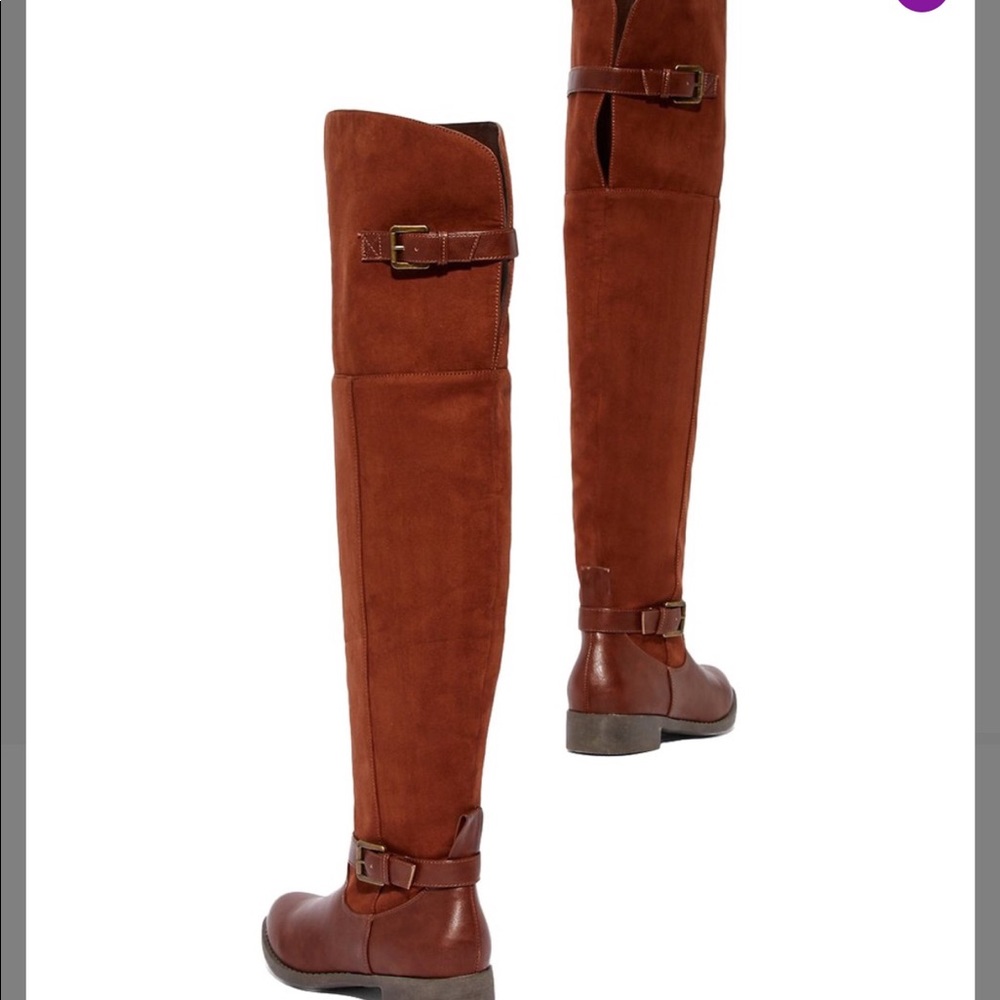 Boots - Picture 4 of 8